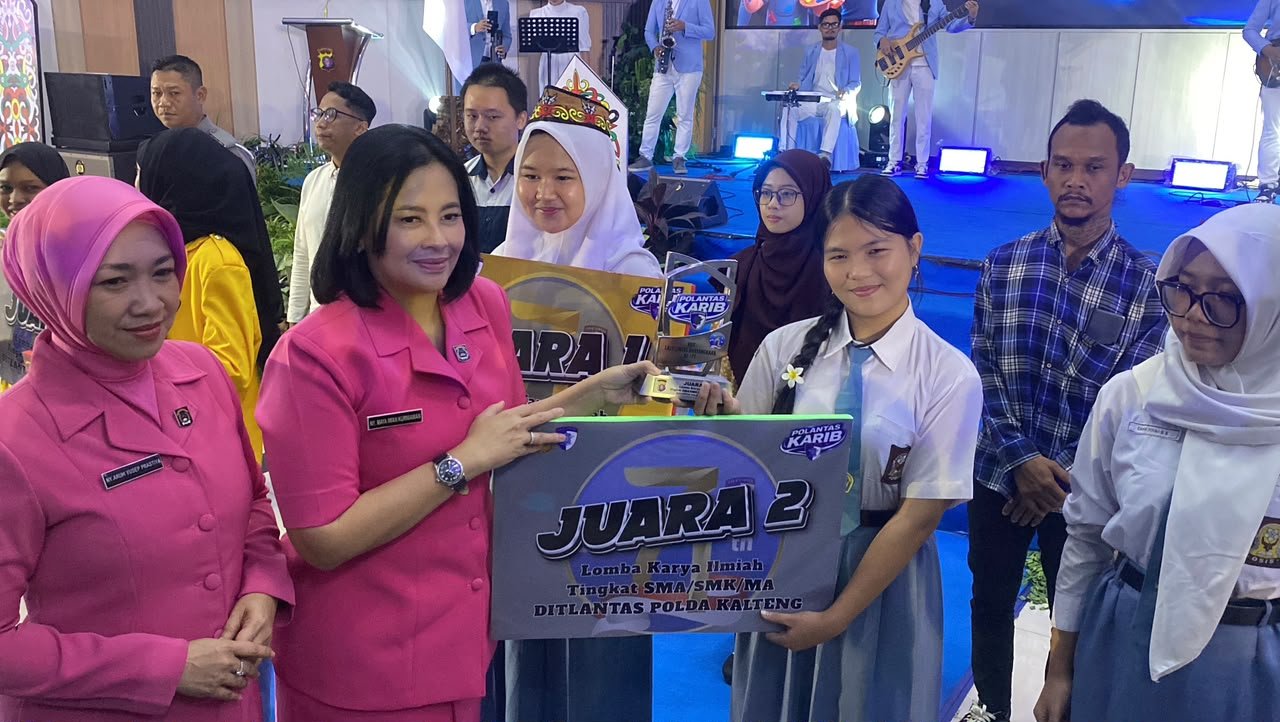 Prestasi Membanggakan! Siswi Kita Meraih Juara 2 Lomba Karya Ilmiah Ditlantas Polda Kalteng